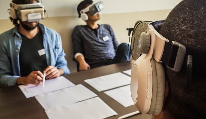 Level-up your team building with virtual reality!